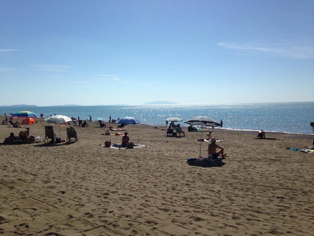 Le Esperidi Camping Ecoresort Marina Di Bibbona Exterior photo